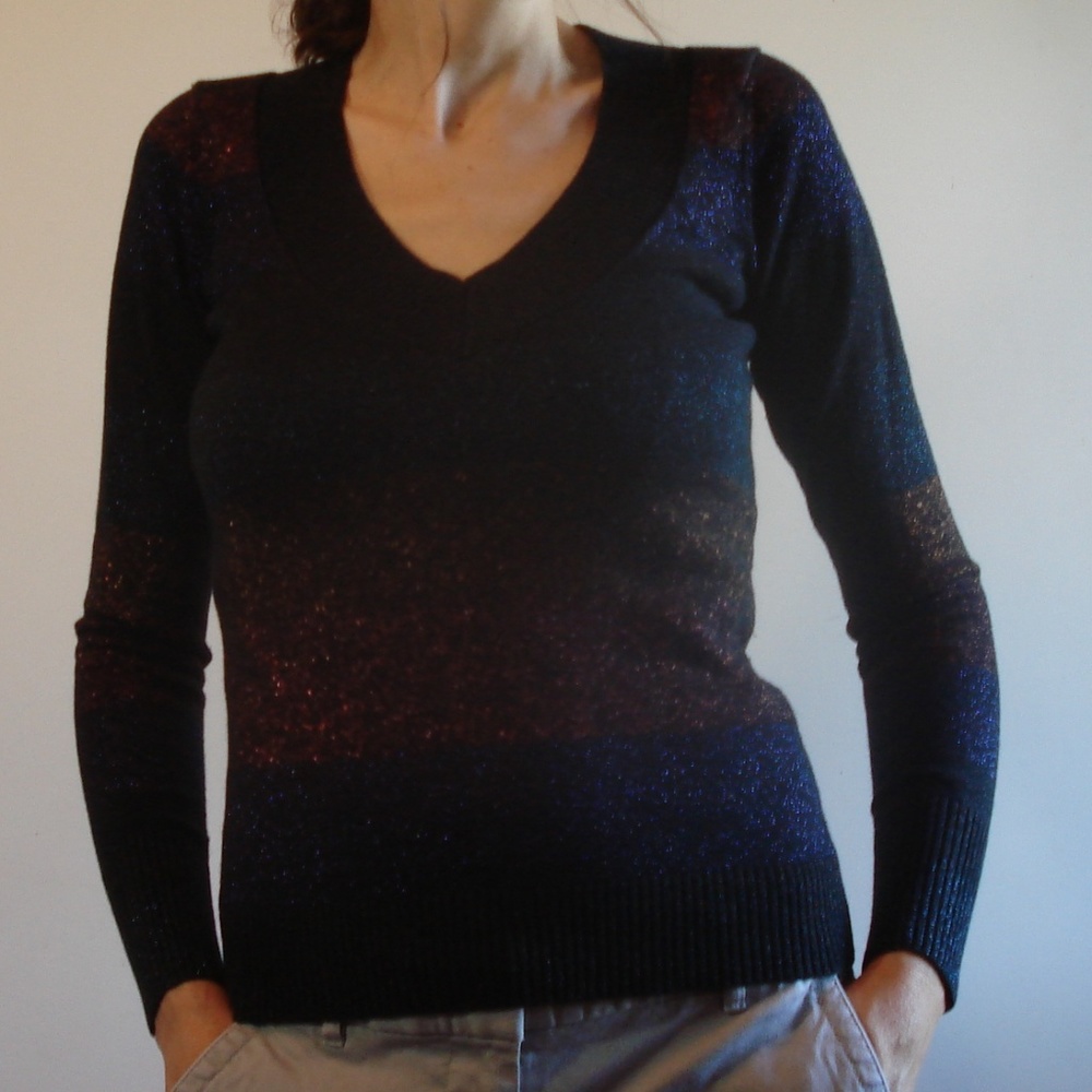 $5ifbundle3 Express v neck striped sweater with metallic accents size XS - Picture 4 of 12
